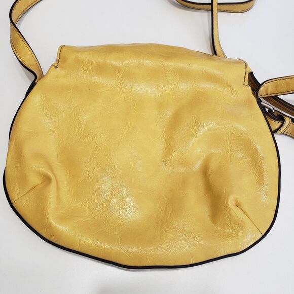 Nine West Woman's Yellow Faux Leather Crossbody Purse - Picture 5 of 9